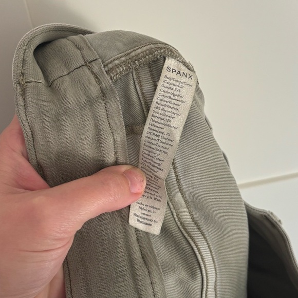 SPANX Stretch Twill Straight Leg Pants - Green size medium - Picture 6 of 7